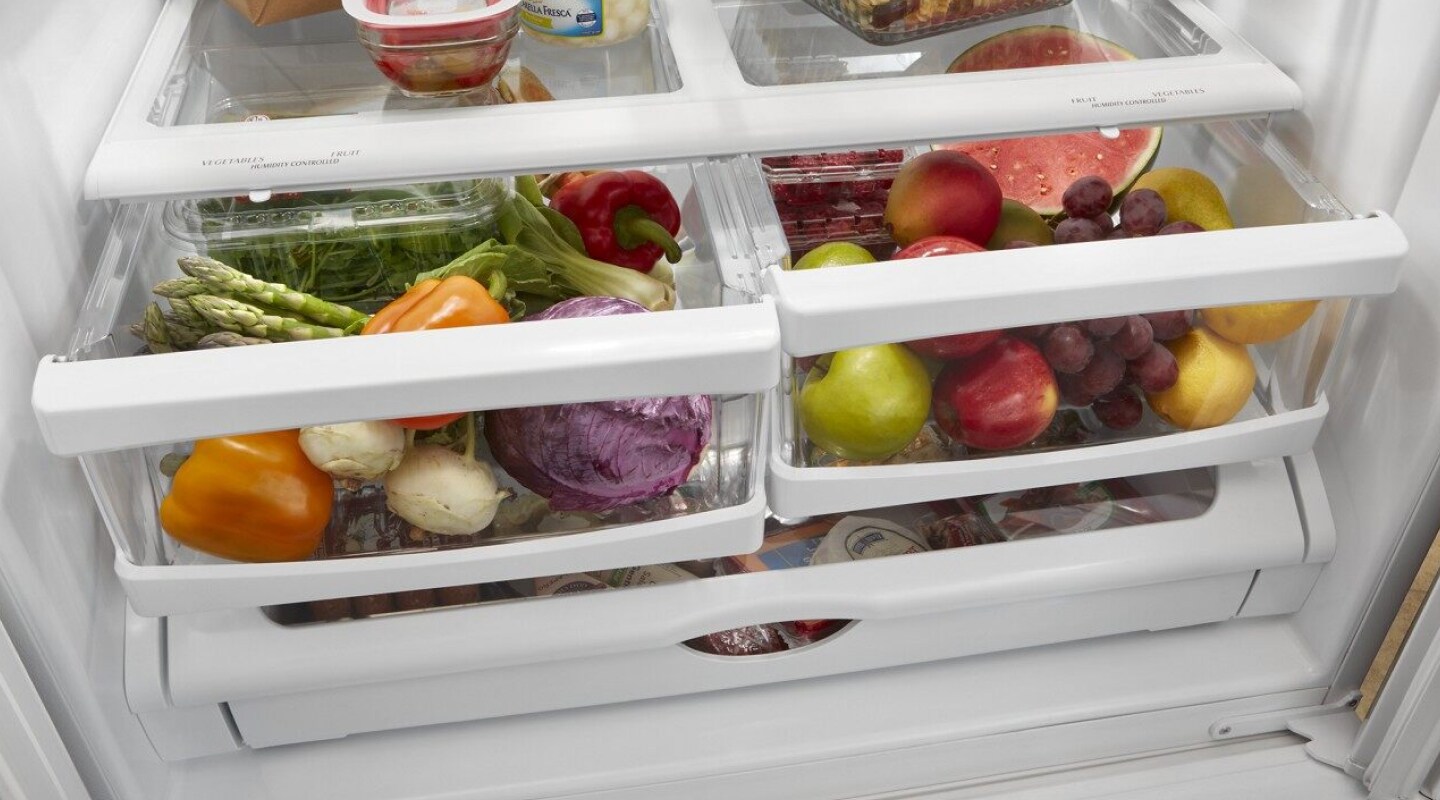 Fresh produce in refrigerator compartments Fresh produce in refrigerator compartments